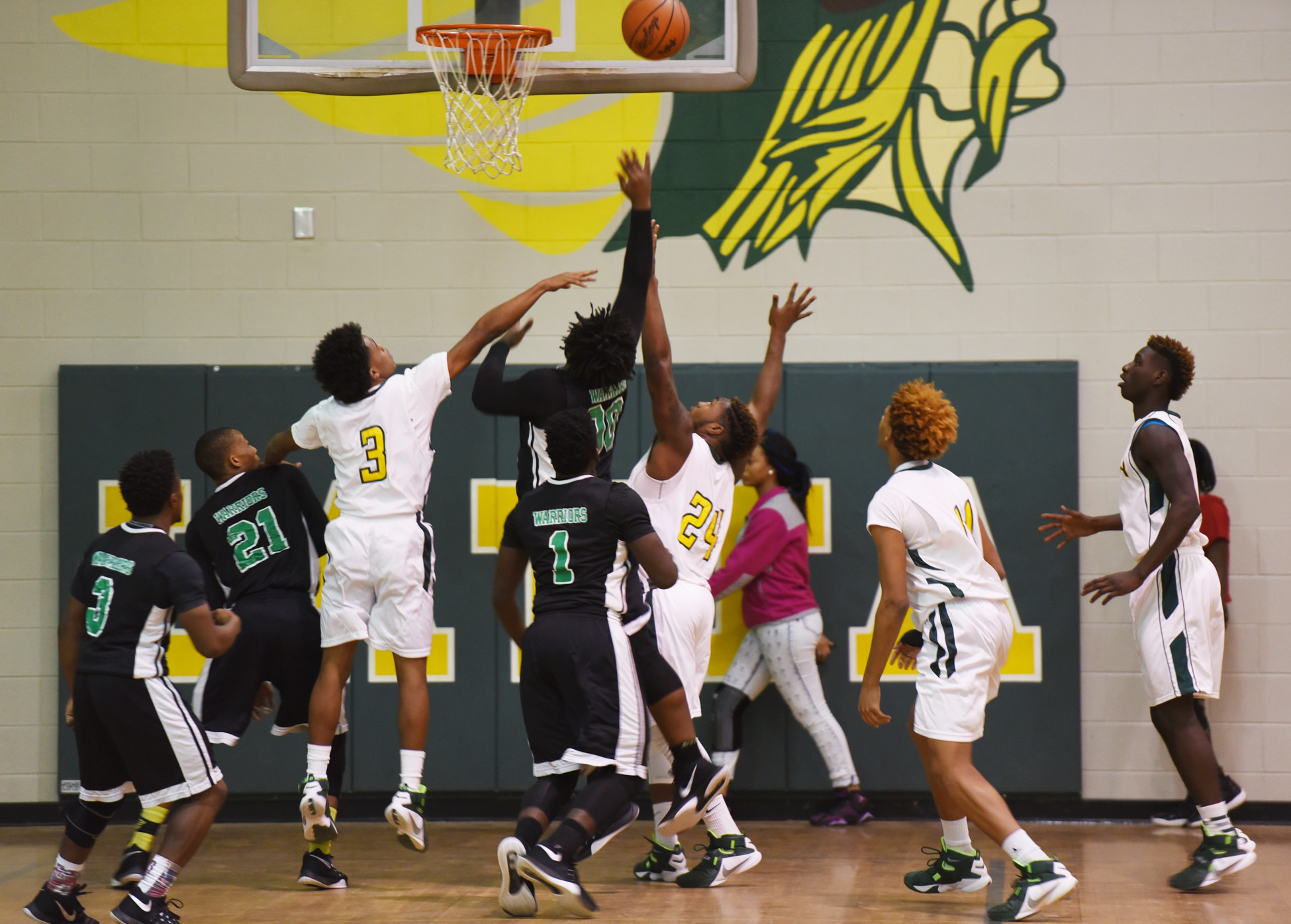 PHOTO GALLERY: Latta Boys Basketball v. Creek Bridge