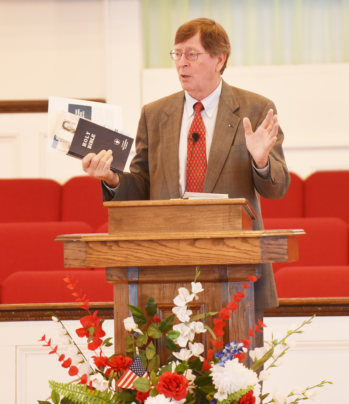 Gideon Speaks At Mount Calvary Baptist Church
