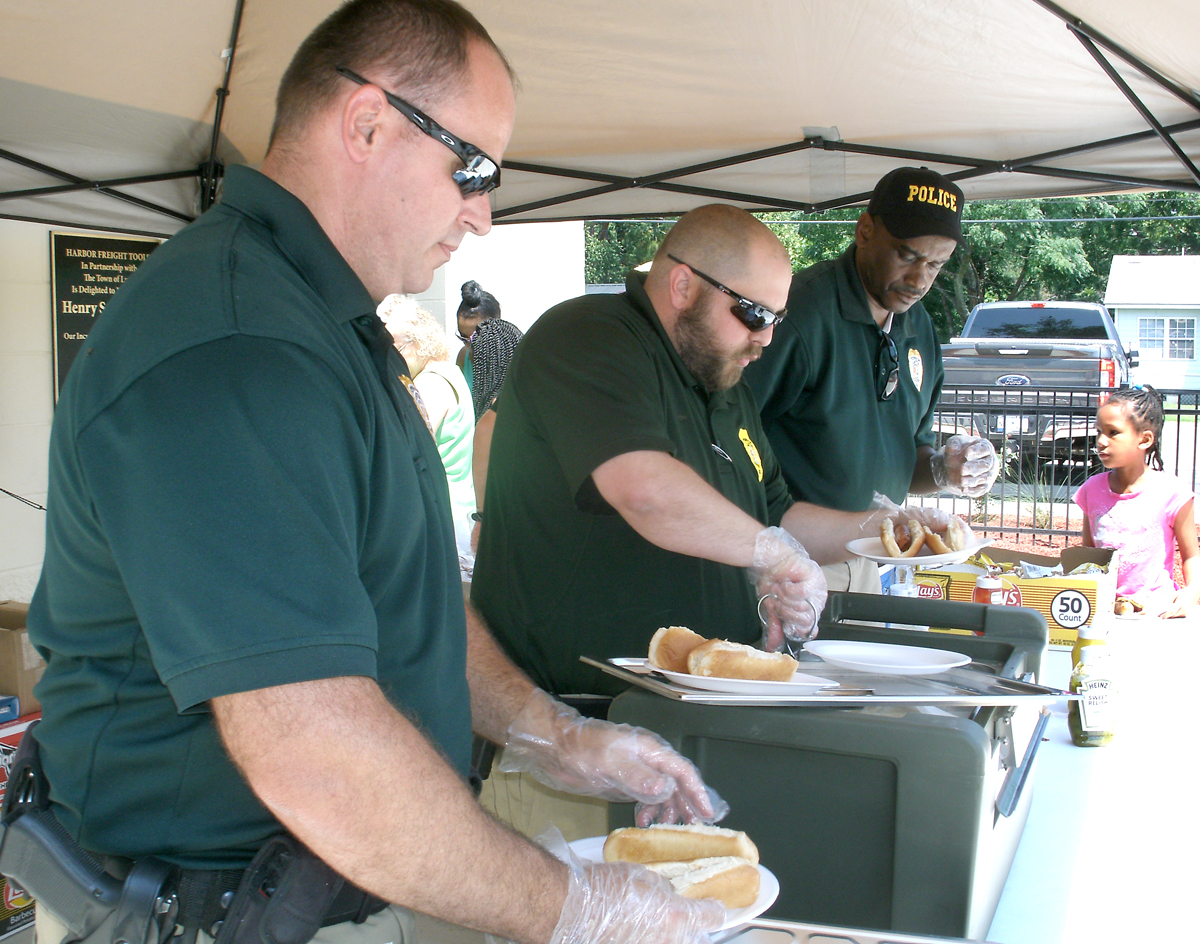 Latta Police Hold Meet-And-Greet