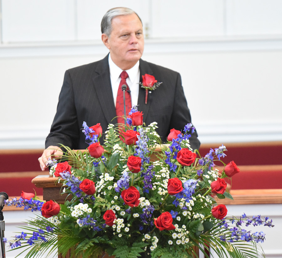 PHOTO GALLERY: Dr. Jerry Robertson Speaks At Pleasant Grove Homecoming
