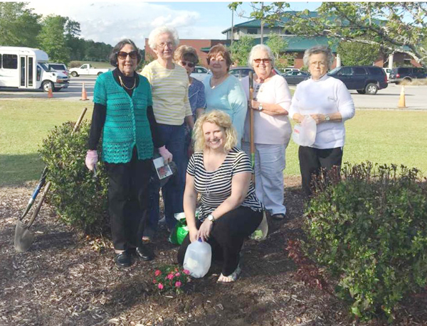 Yellow Jessamine Garden Club Observes Earth Day