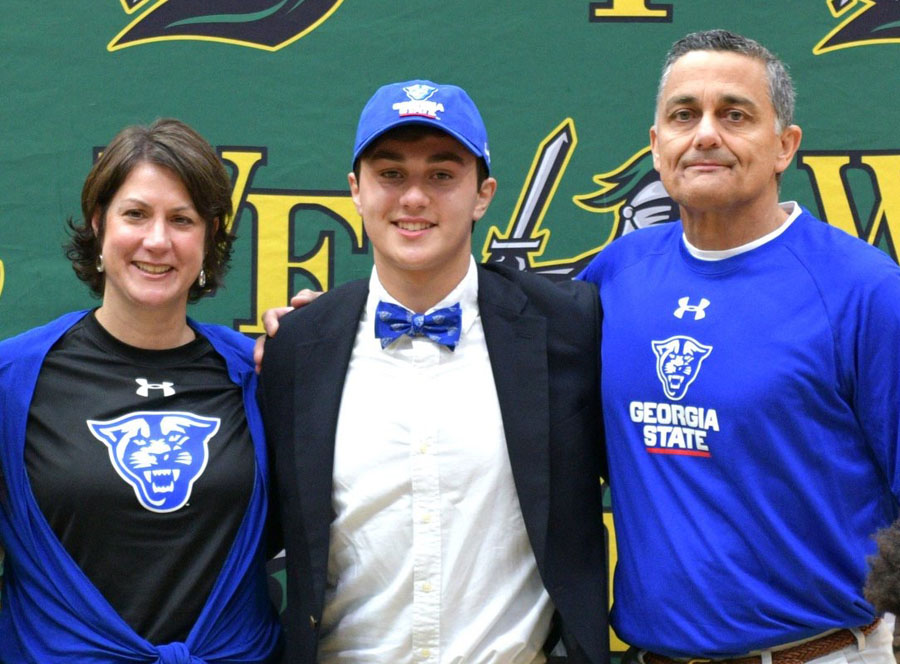Hayes Signs Letter Of Intent