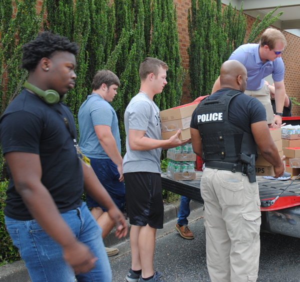 PHOTO GALLERY: Food Drive For Help For Veterans Is A Success