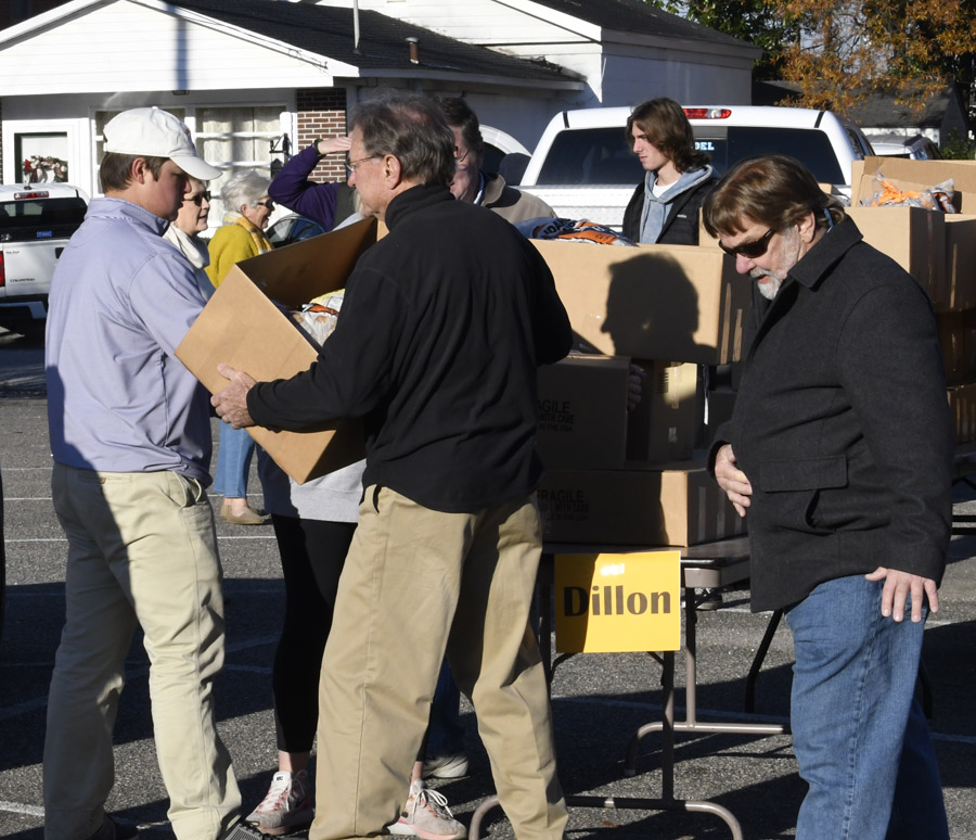 Main Street UMC Men Distribute Food Boxes For Christmas