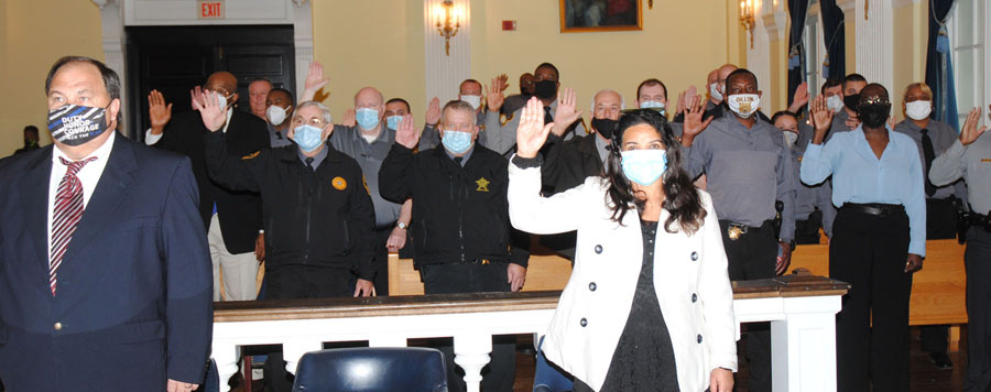 PHOTO GALLERY: Deputies Sworn In