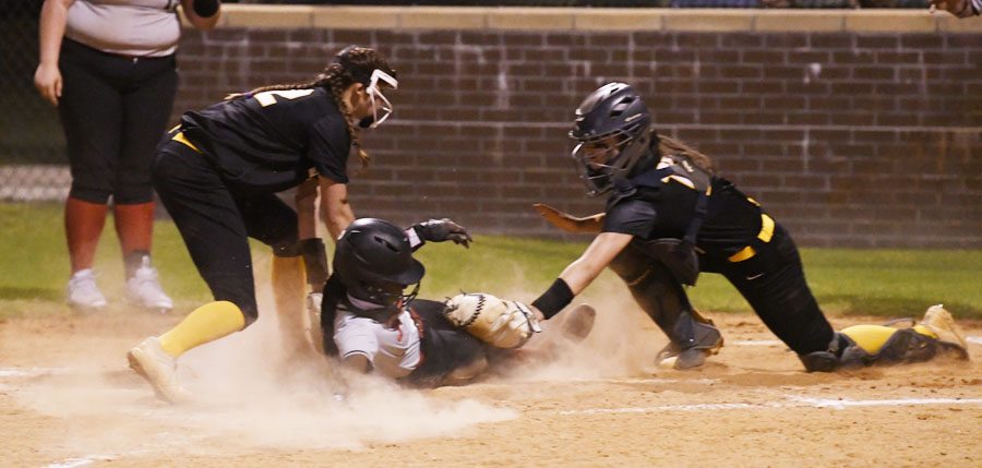 PHOTO GALLERY: Dillon v. Hartsville Softball