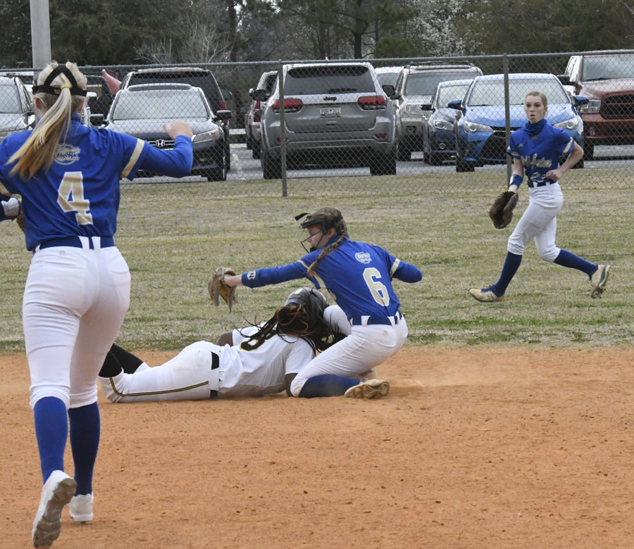 PHOTO GALLERY: Dillon v. Lake View Softball