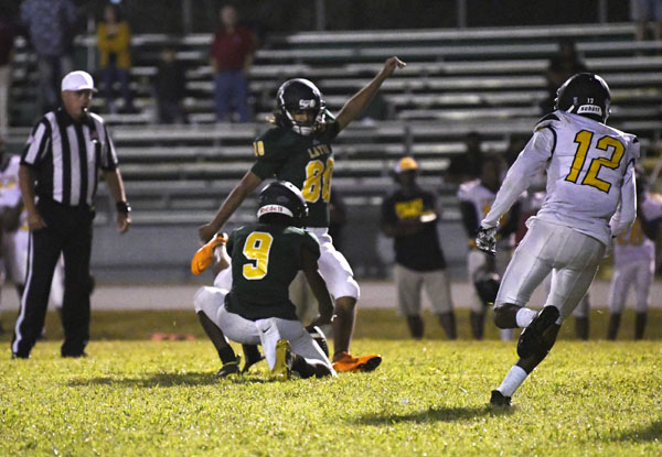 PHOTO GALLERY: Latta Edges Out Kingstree, 25-22