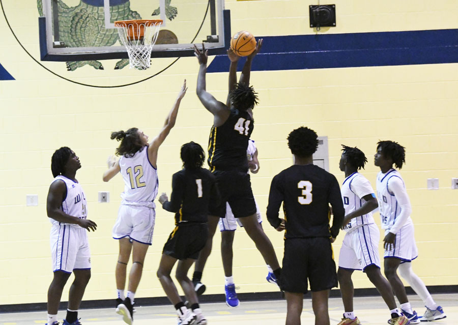 PHOTO GALLERY: Dillon Wildcats Get Win Over Lake View