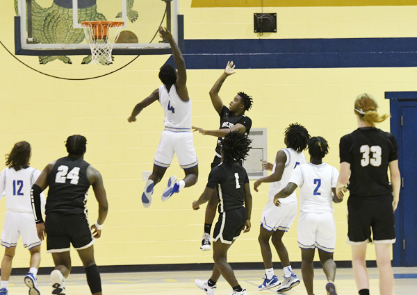 PHOTO GALLERY: Lake View Varsity Boys Basketball Fall To  Johnsonville