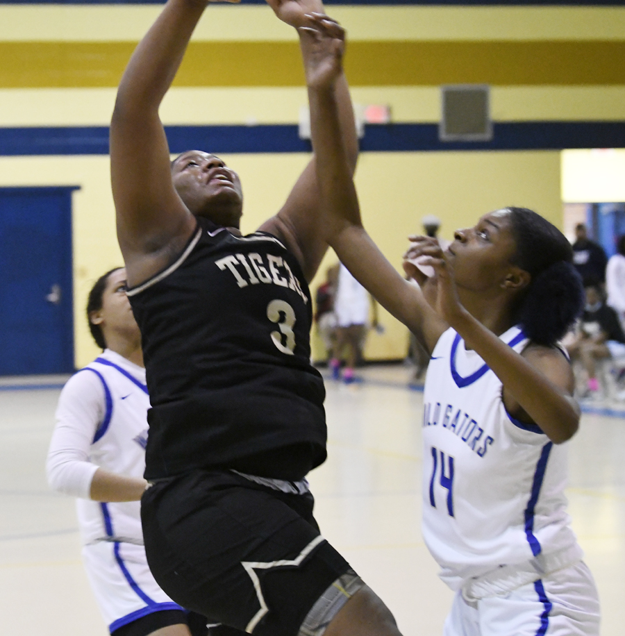 PHOTO GALLERY: Lake View Defeats Allendale