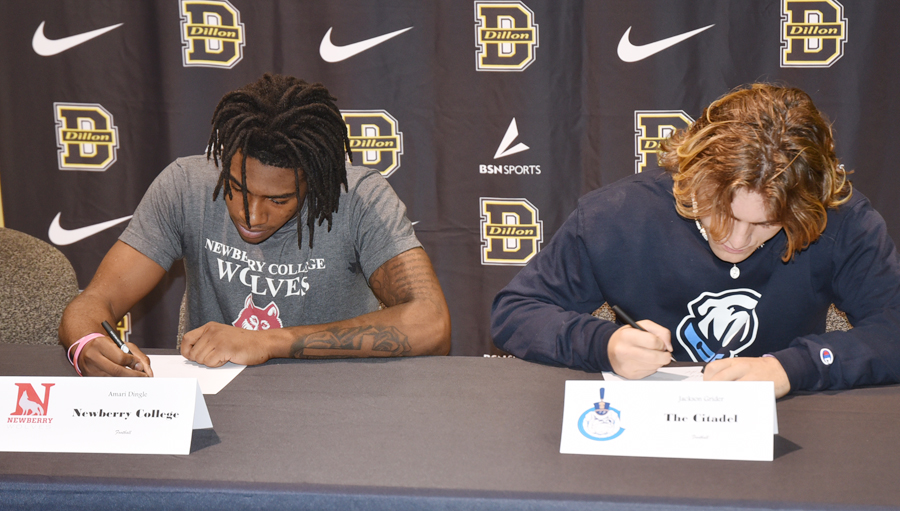 Two Wildcats Sign To Play At Next Level