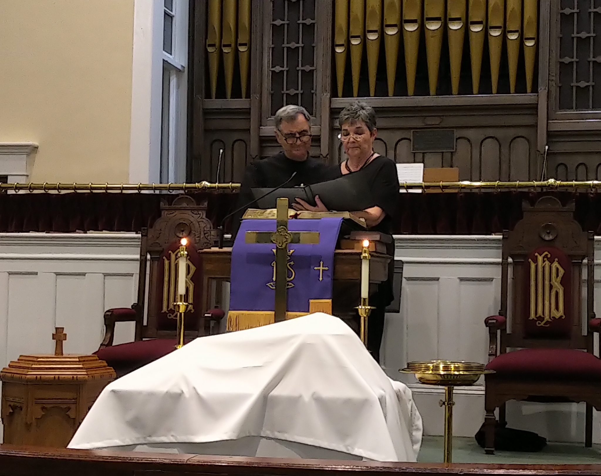 Latta United Methodist Church Holds Maundy Thursday Service