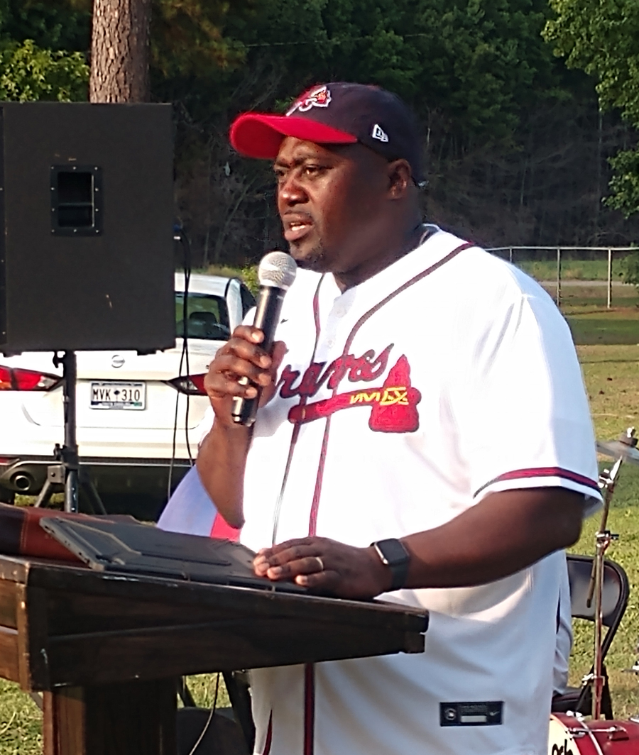 Empowerment In Action Holds Service At Maple Park