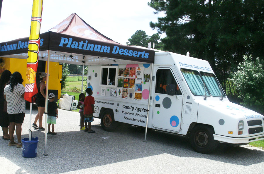 PHOTO GALLERY: Food Truck Rodeo Held In Lake View