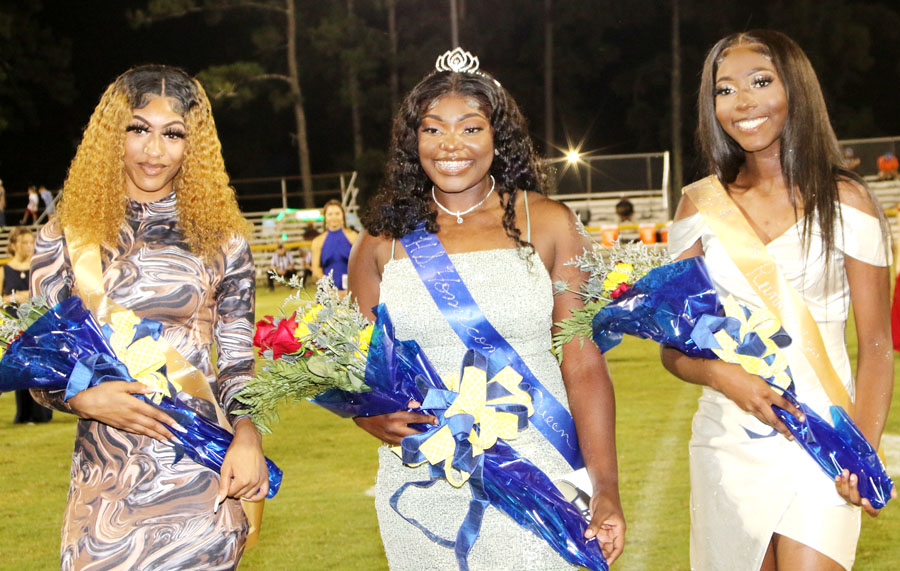 PHOTO GALLERY: Lake View Gators Crush Hemingway At Homecoming