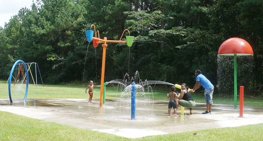 Fun At The Splash Pad In Lake View