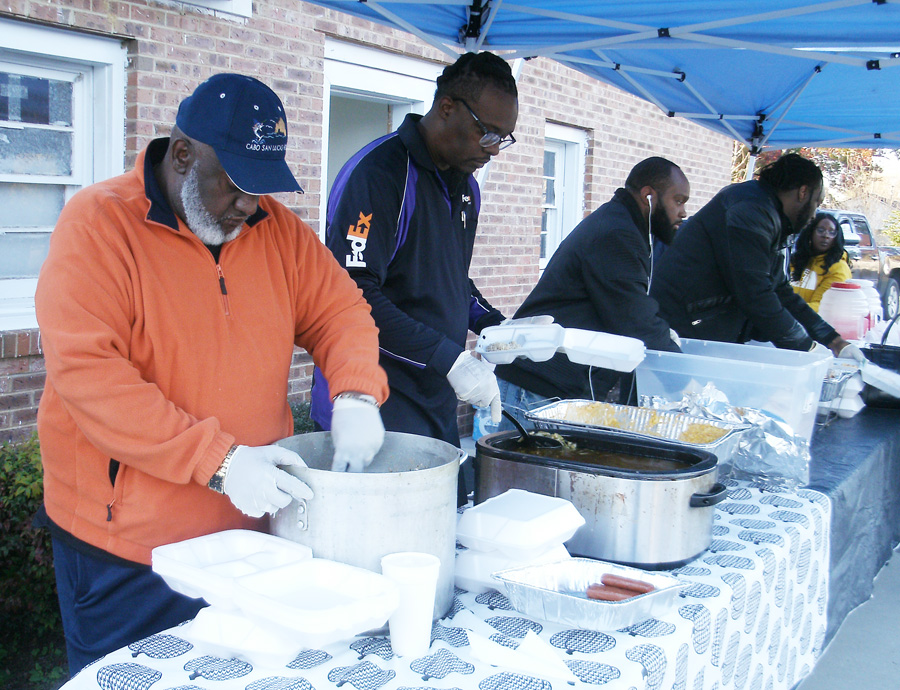BWTC Ministries Serve Free Thanksgiving Meal