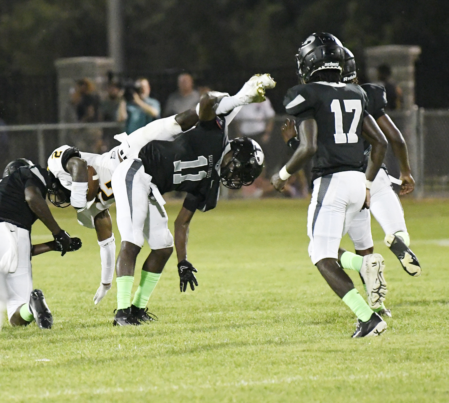 PHOTO GALLERY: Dillon Takes Down Lamar