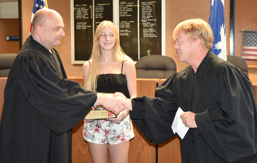 Alan L. Berry, Jr. Sworn In As Dillon Municipal Judge