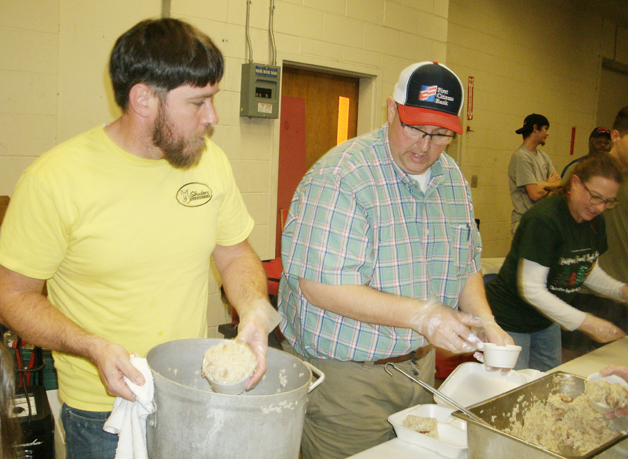 PHOTO GALLERY: Latta Rotary Club Holds Annual BBQ