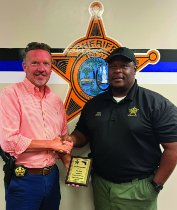 Detective Troy Jones Receives “Top Shot” Award